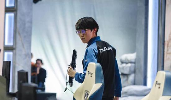 TI14中国战队Tidebound遗憾止步八强的背后分析